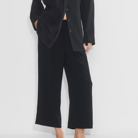 Aritzia Babaton Integrate Crepe Relaxed Fit Pant Pull-on in Black Womens SM - Picture 2 of 10